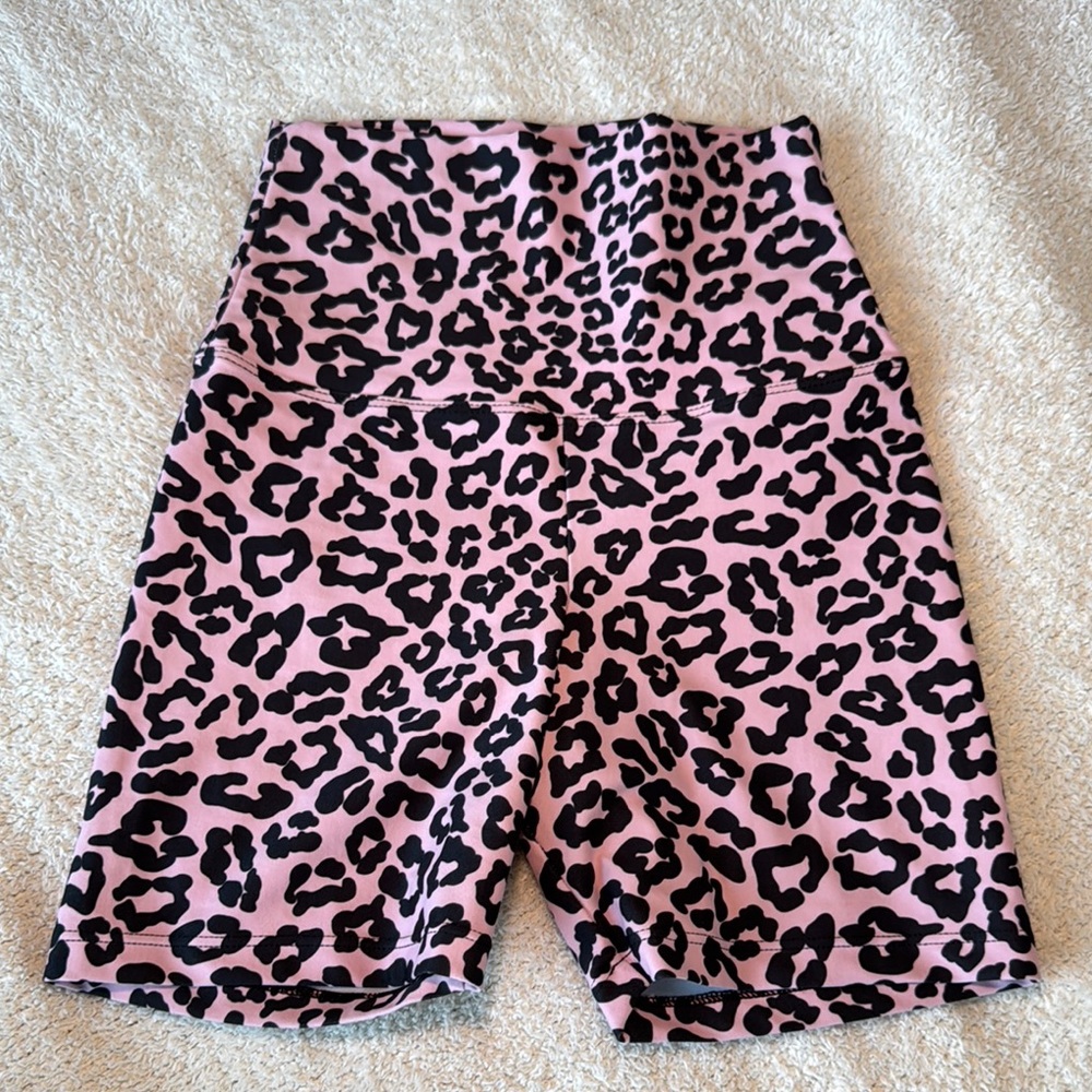 Beach Riot Pink Leopard Print Women's bike shorts